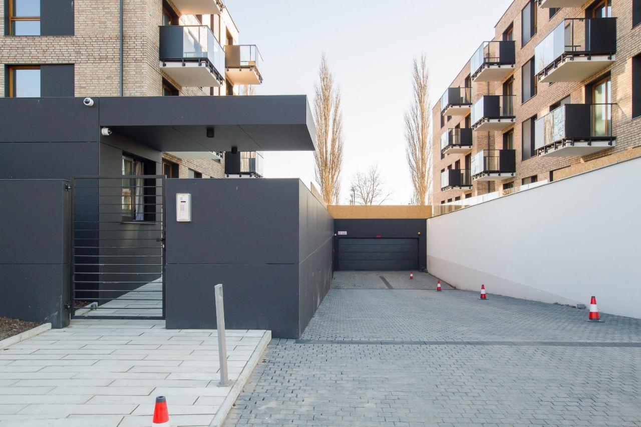 Apartment Front Park Sadowa With Parking By Noclegi Renters 그단스크 외부 사진