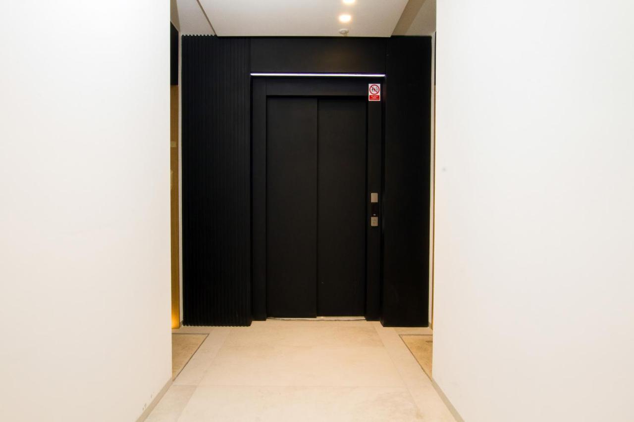 Apartment Front Park Sadowa With Parking By Noclegi Renters 그단스크 외부 사진